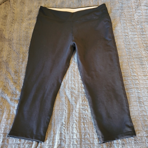 Capri yoga pants - Picture 2 of 4